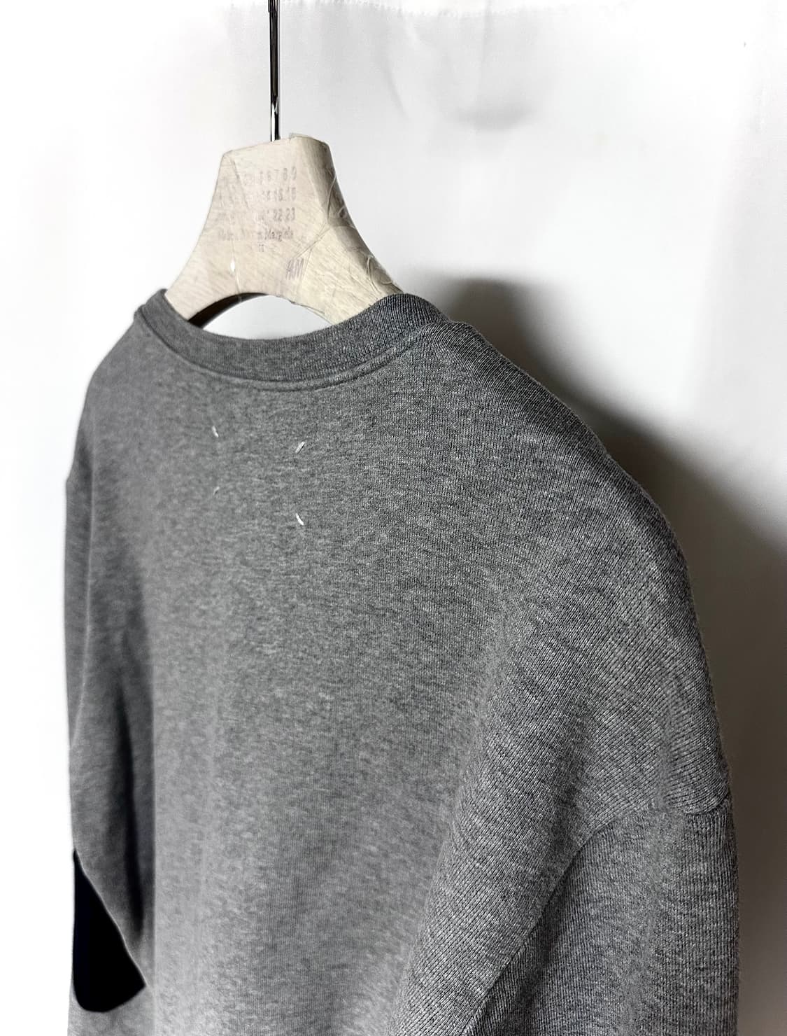 마르지엘라 calfskin 엘보우 시그니처 맨투맨 상품이미지7