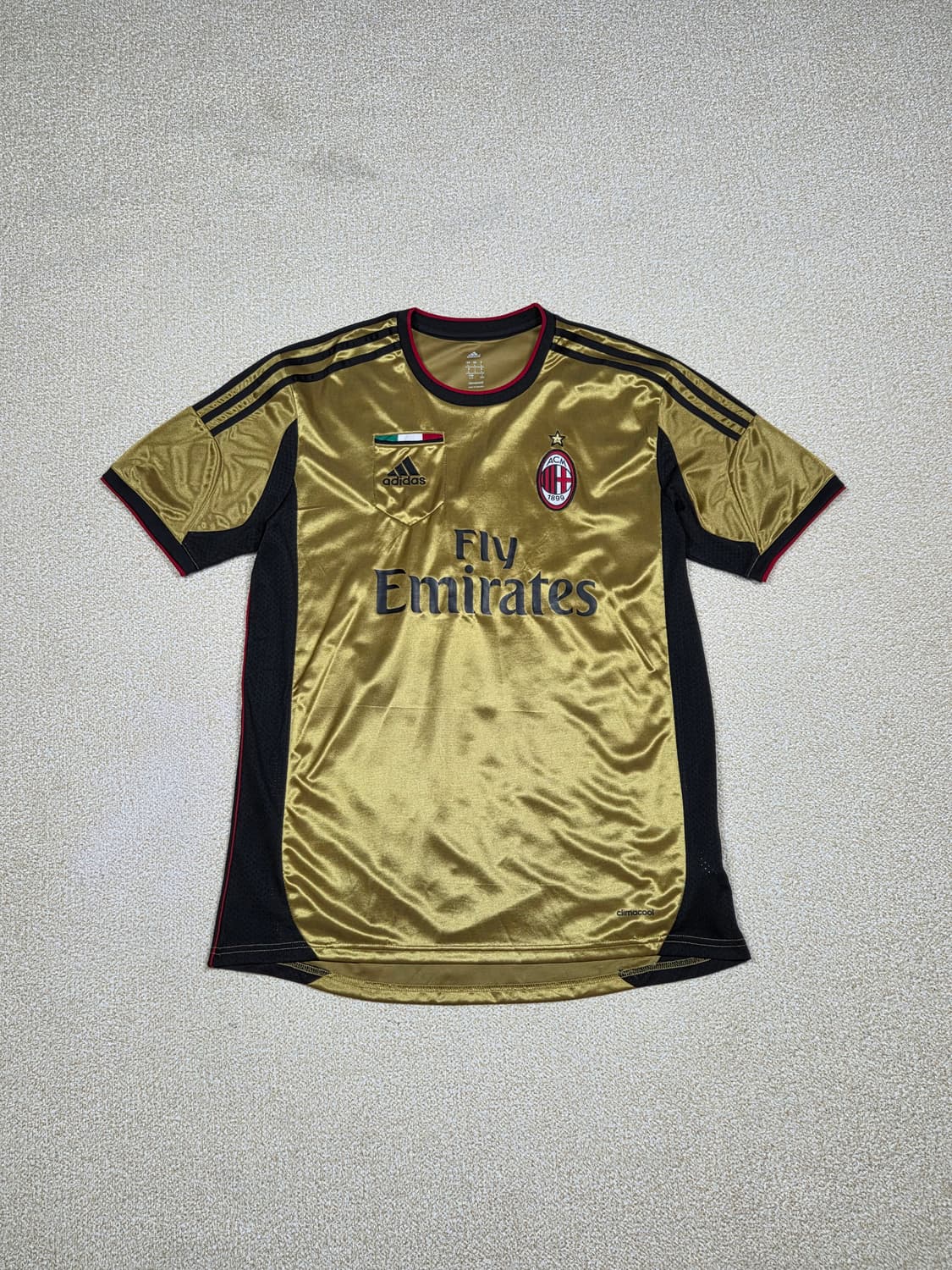 [아디다스] 13-14 시즌 AC밀란 써드 반팔 유니폼 | S00141 상품이미지1