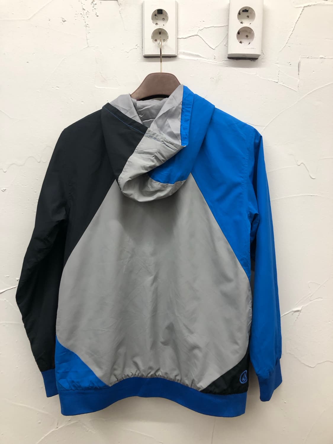 volcom 바람막이 상품이미지2