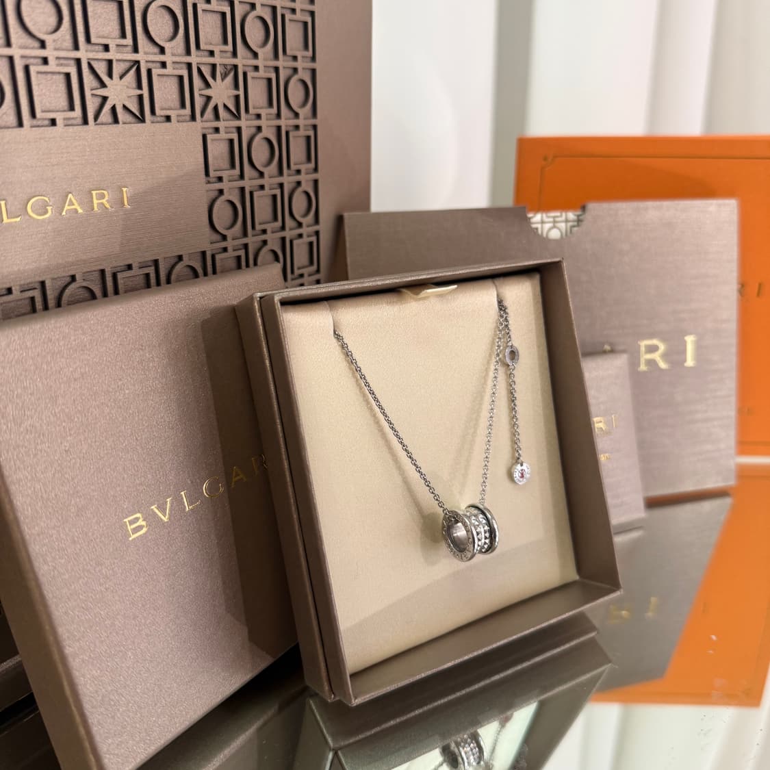 불가리 세이브더칠드런 비제로원 락 목걸이 상품이미지3