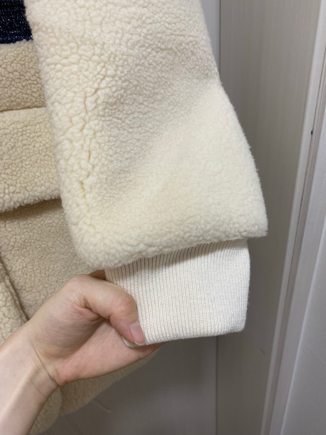 메종키츠네 양털 아이보리 코트 상품이미지5