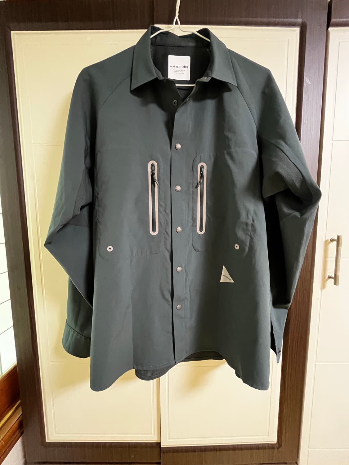 and WANDER  Tech Long sleeve 상품이미지2