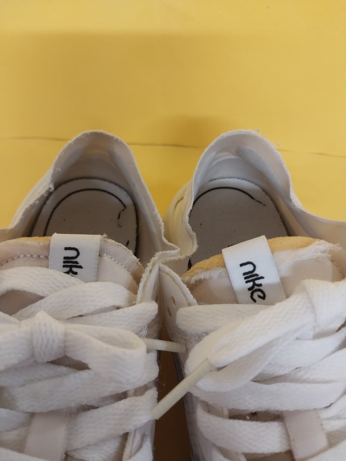 여성 나이키 리뉴 루센트 화이트 운동화 (235) 상품이미지5