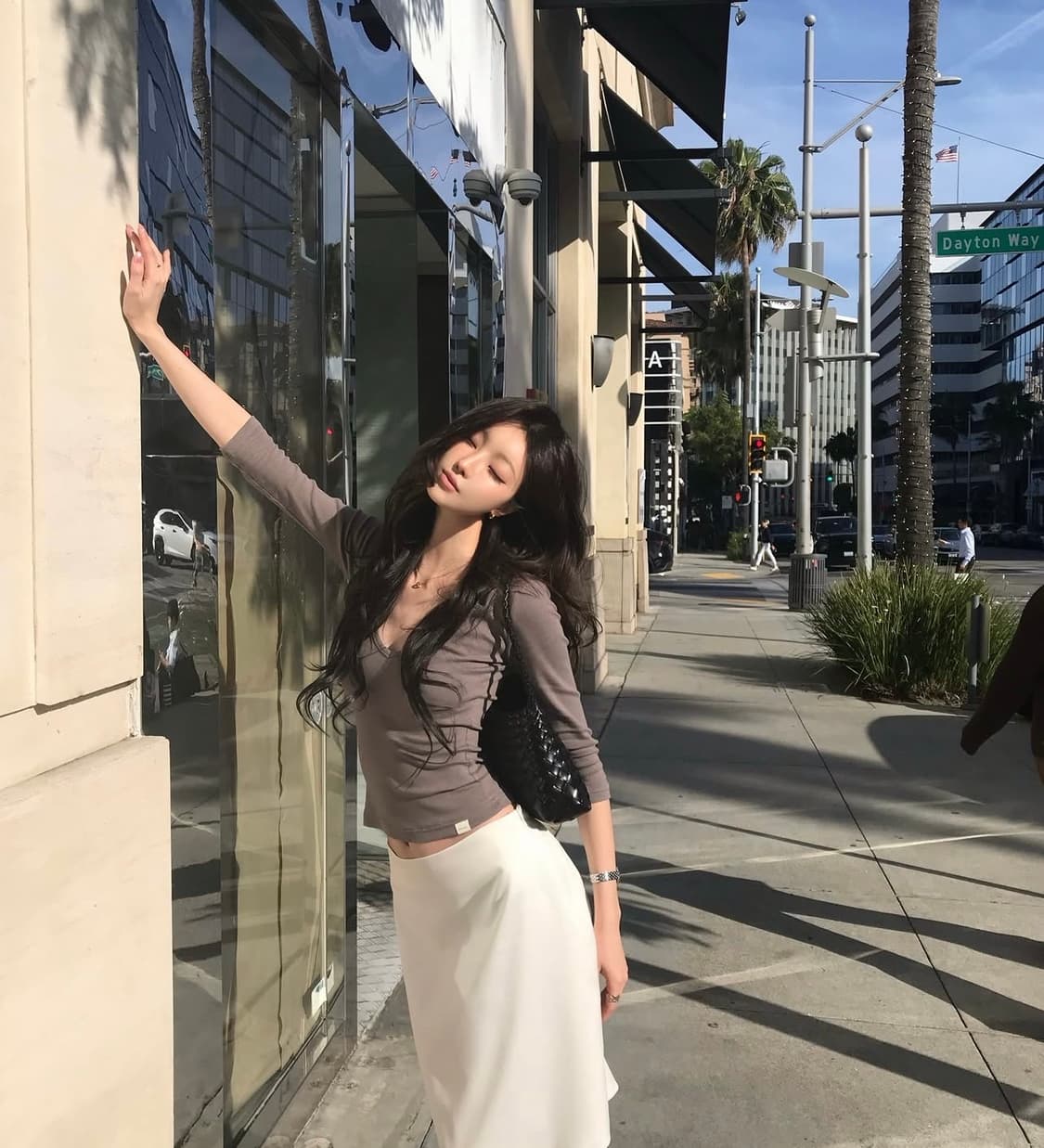 Letter and 레터앤 Satin Midi Skirt (Ivory) 상품이미지1