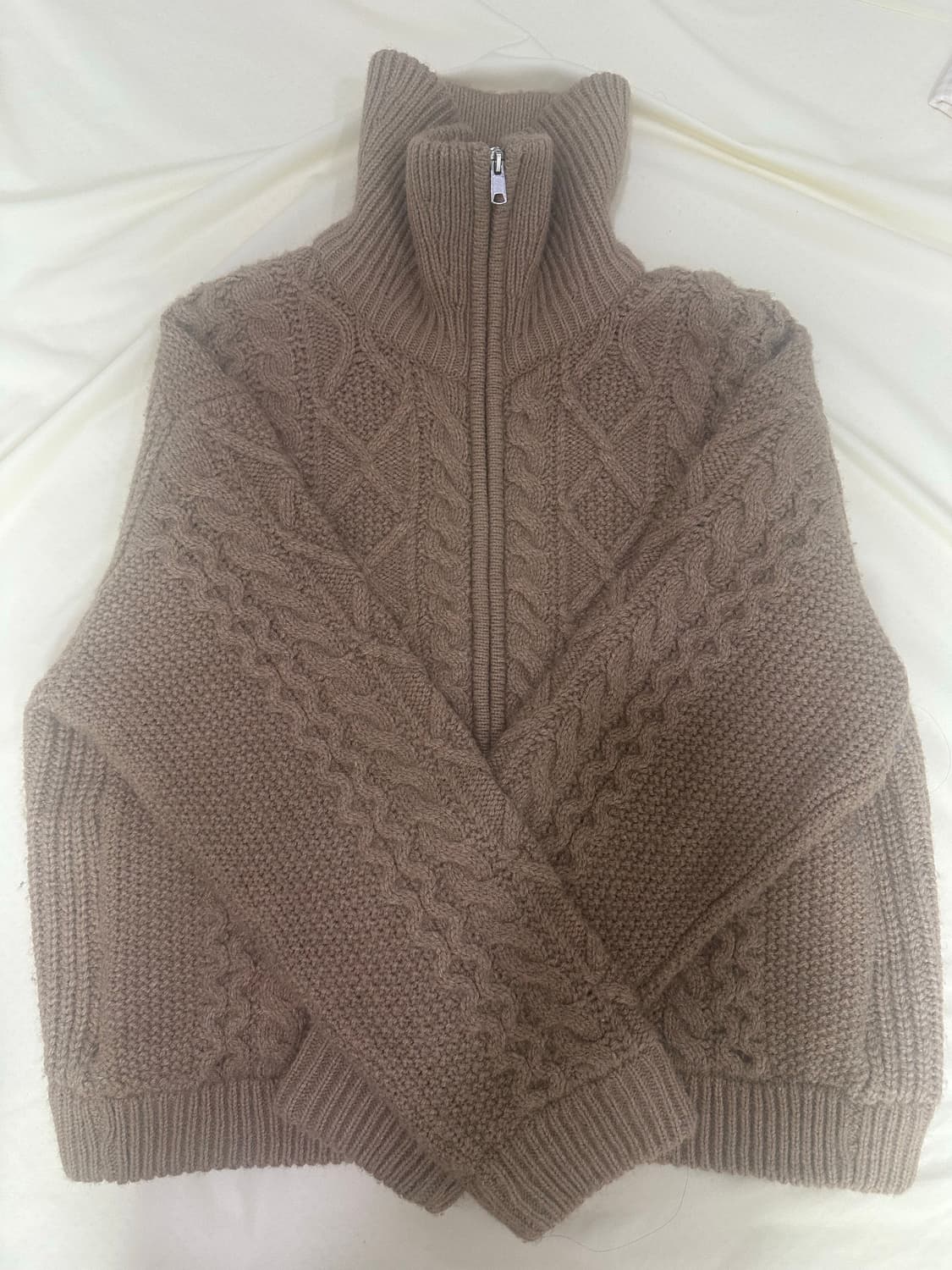 GU 꽈배기 집업 상품이미지1