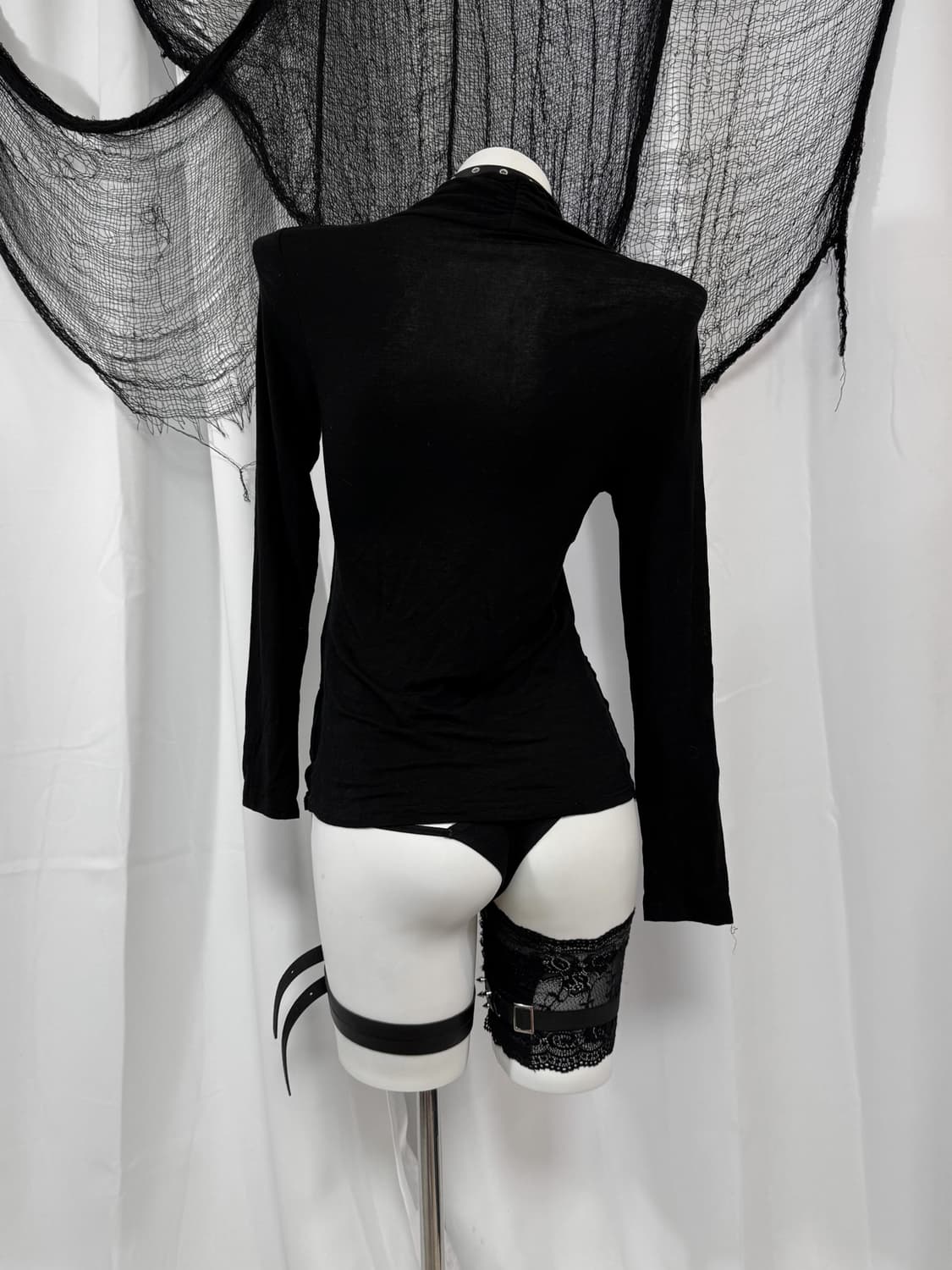 black t-shirt 상품이미지3