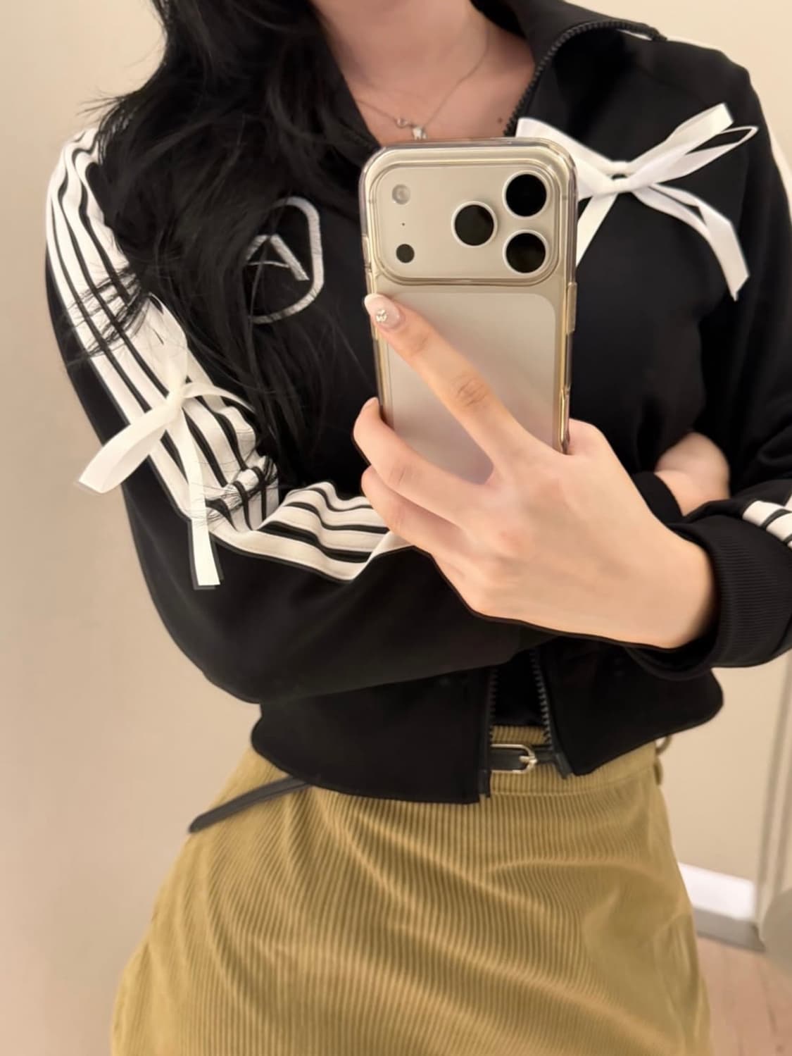 ARI seoul 크롭 리본 트랙탑 (원가10) 상품이미지2