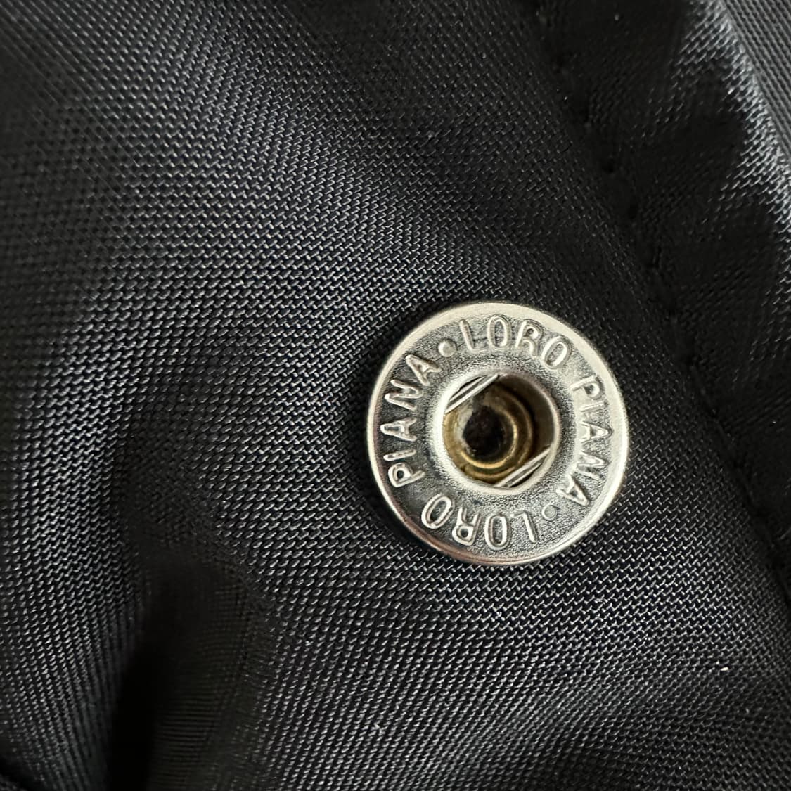 로로피아나 twentyK 스톰시스템 barn 자켓 상품이미지7