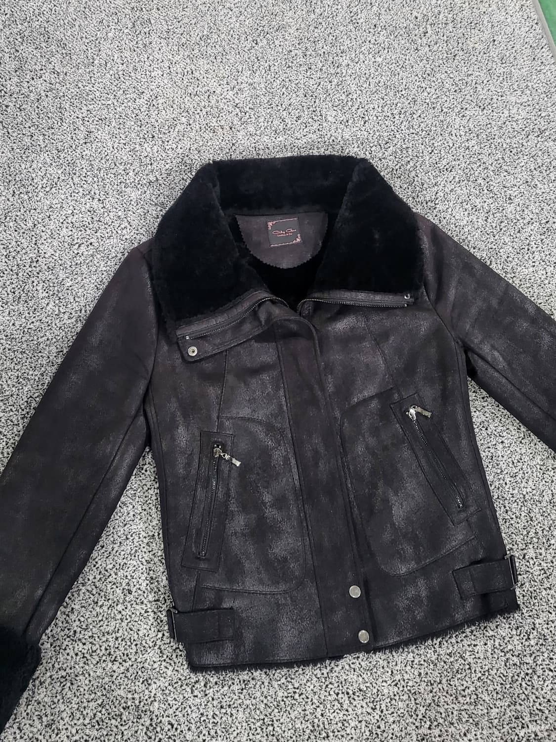 블랙 무스탕(시어링 자켓) 상품이미지1