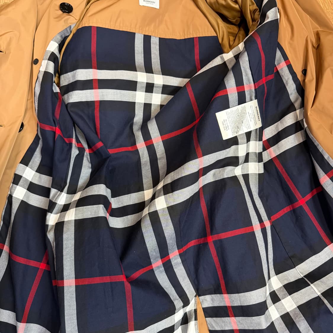 버버리 엠버포드 카멜 트렌치 코트 상품이미지8