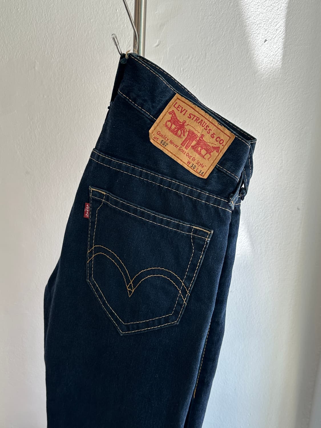 리바이스 LEVI'S 907 타입원 Bootcut 데님 팬츠 30  상품이미지1