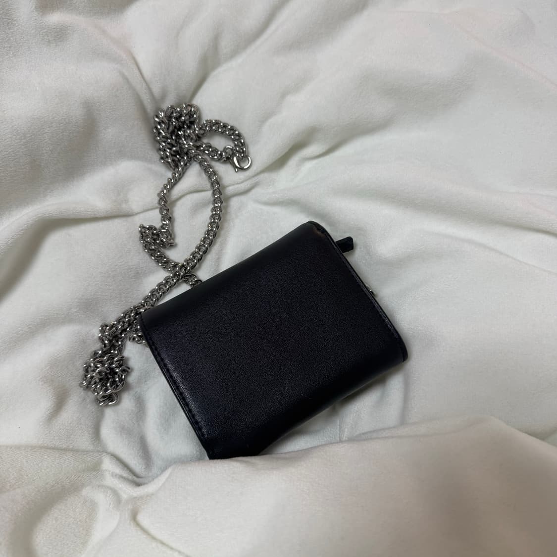 켈빈클라인 체인 지갑  상품이미지2