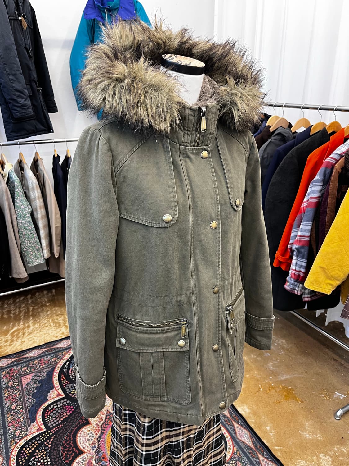 마이클 코어스 퍼 후드 필드 파카 상품이미지1