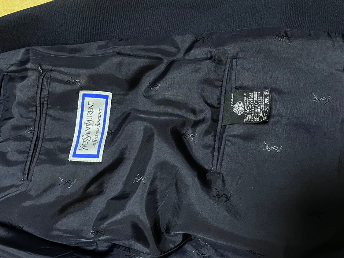 입생로랑 금장 더블 블레이저 자켓 상품이미지8