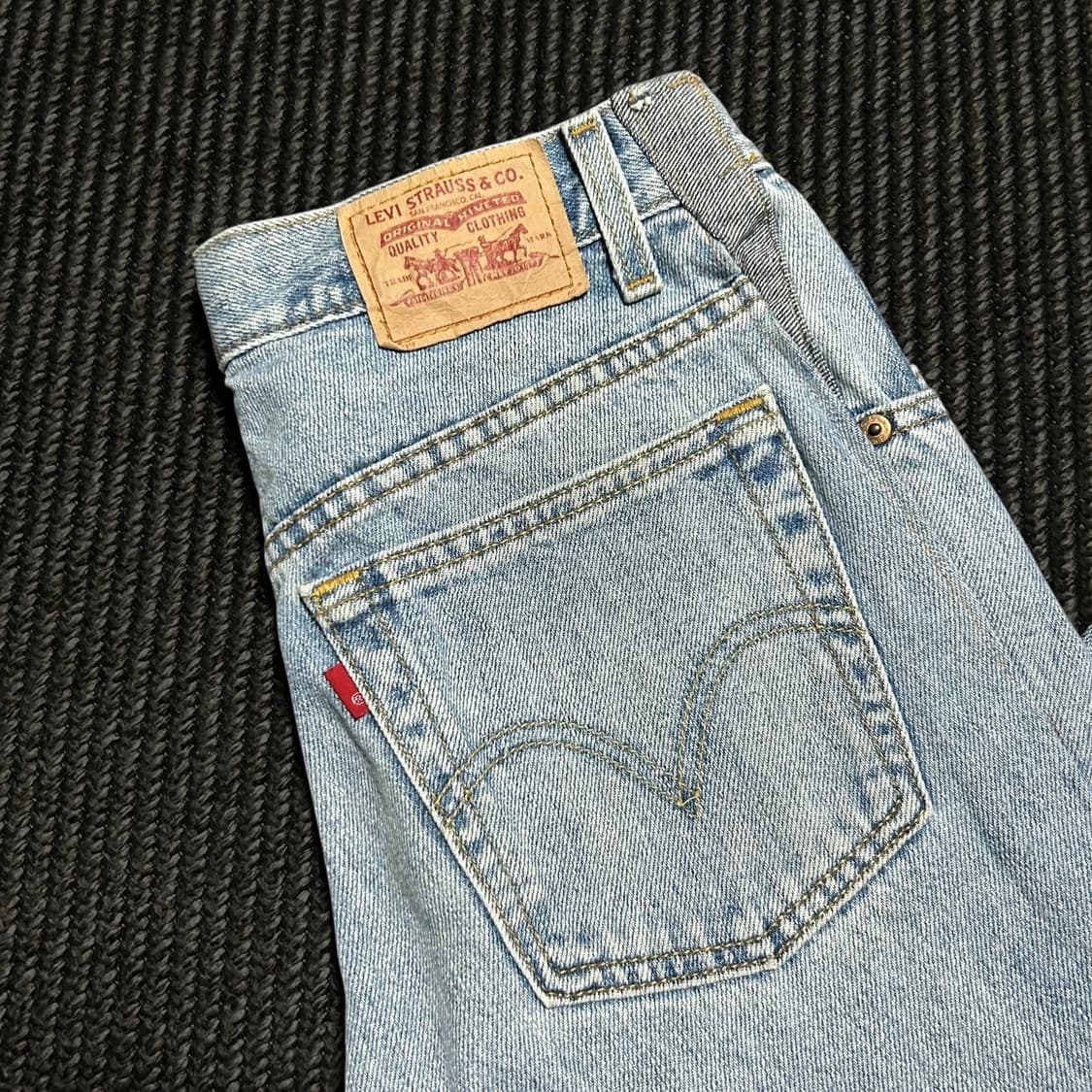 [29inch] Levi's 리바이스 550 릴렉스드 테이퍼드 데님팬츠 상품이미지5