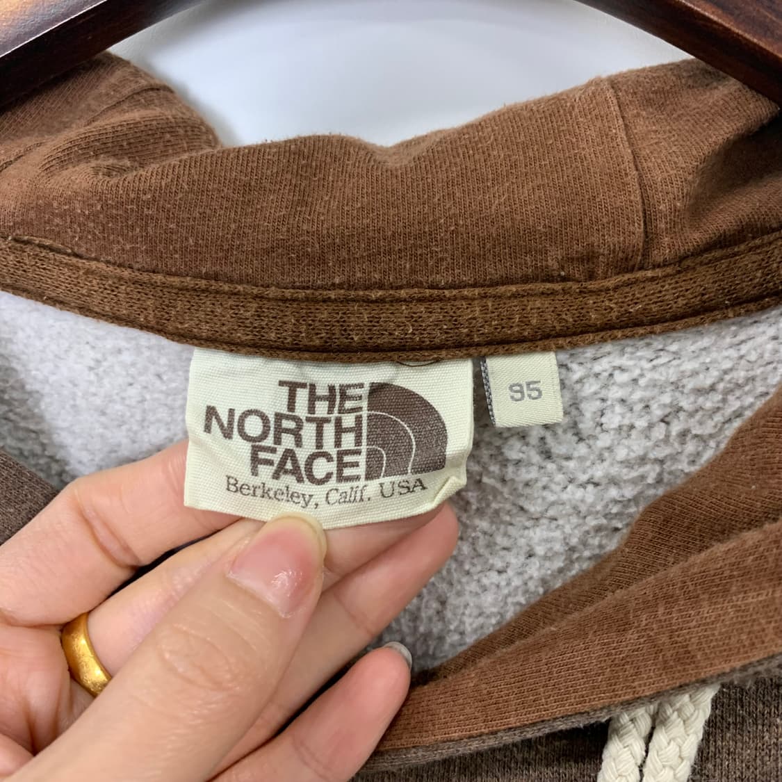 노스페이스 자수로고 브라운 더플 후드티 상품이미지8