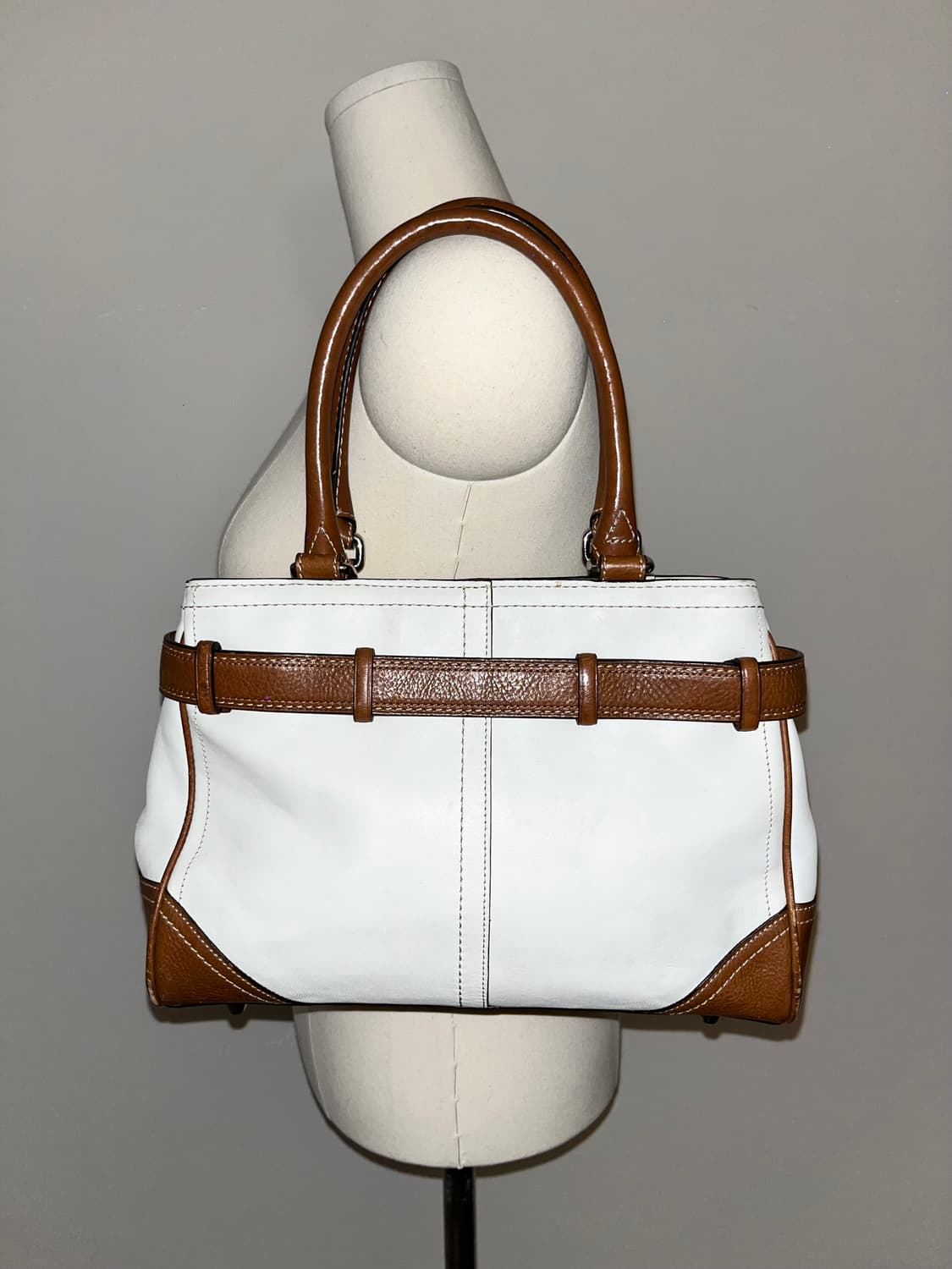 📦 Coach beige white Shoulder Bag 상품이미지5