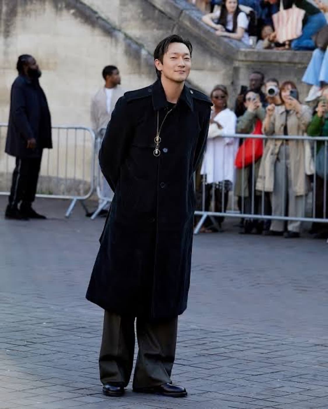 (손석구 착용) 버버리 24fw 런웨이 쇼피스 트렌치 코트 상품이미지4