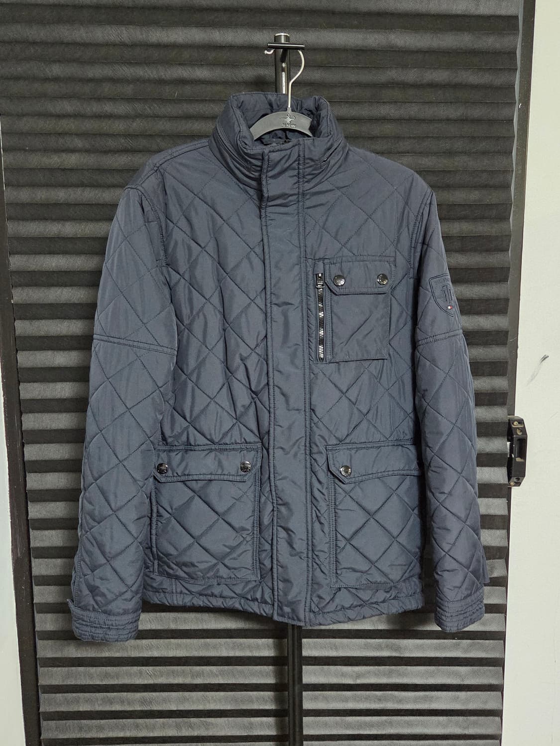 [타미힐피거] 퀄팅 자켓 판매합니다. 상품이미지1