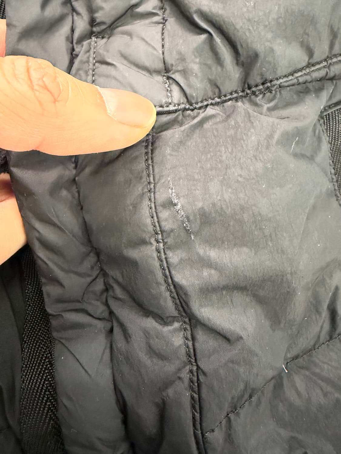 정품) 스톤아일랜드 키즈 블랙 패딩 6Y 상품이미지5