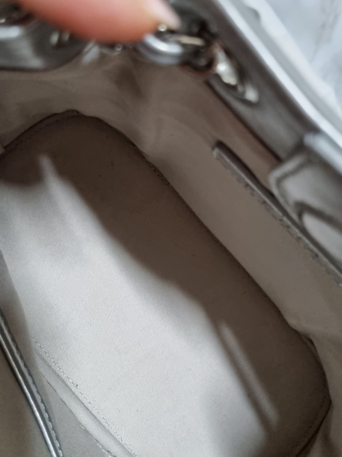 페리아 실버 체인 백팩 상품이미지7