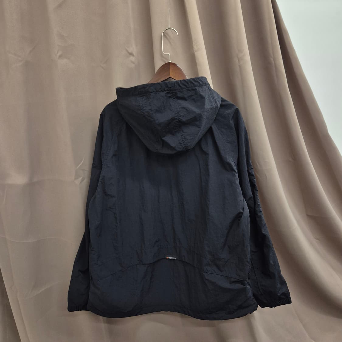 뉴발란스 유니 에센셜 웜업 후드 아노락 100 상품이미지5