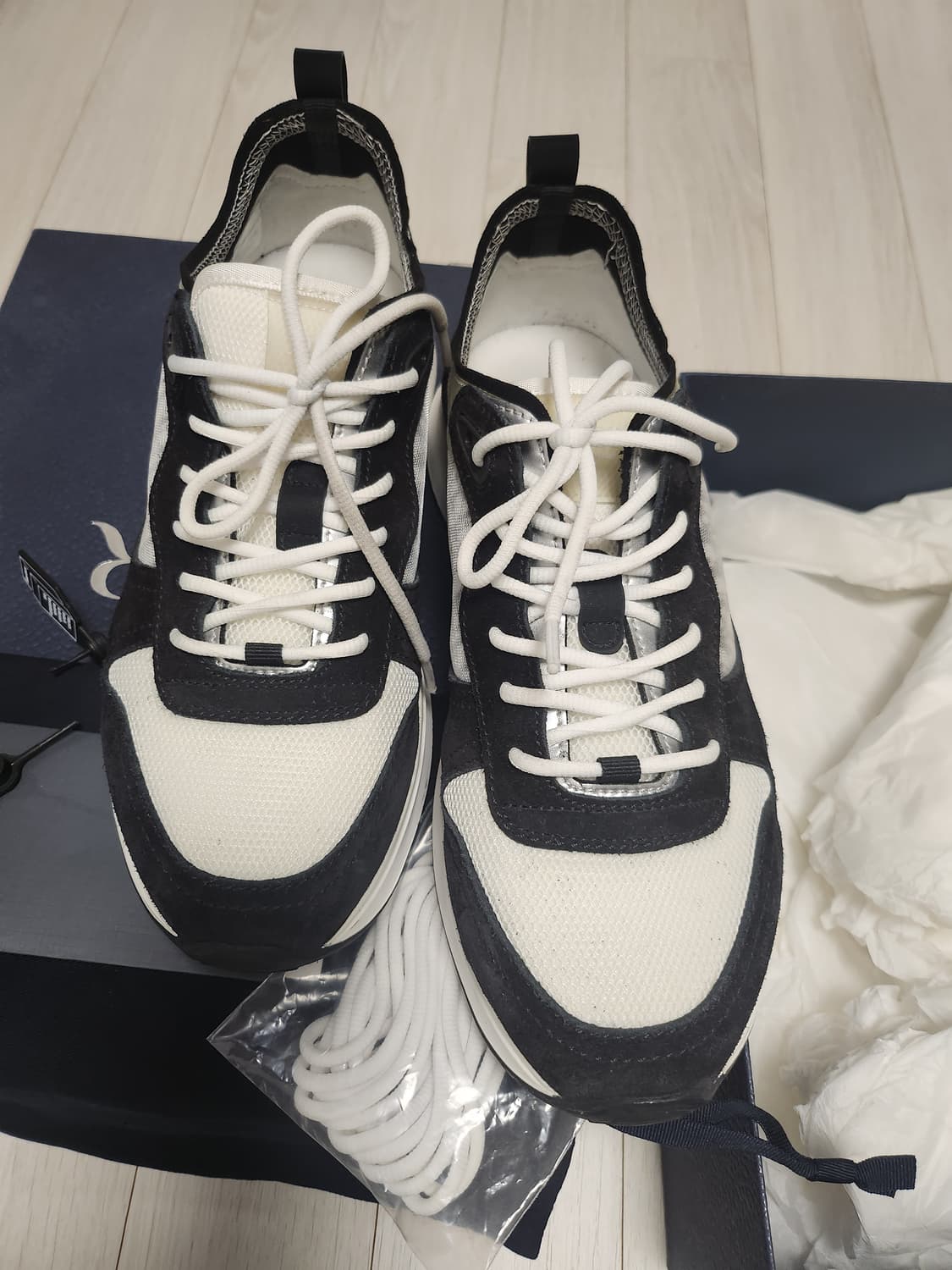 디올 오블리크 b25 스니커즈 42사이즈 상품이미지4