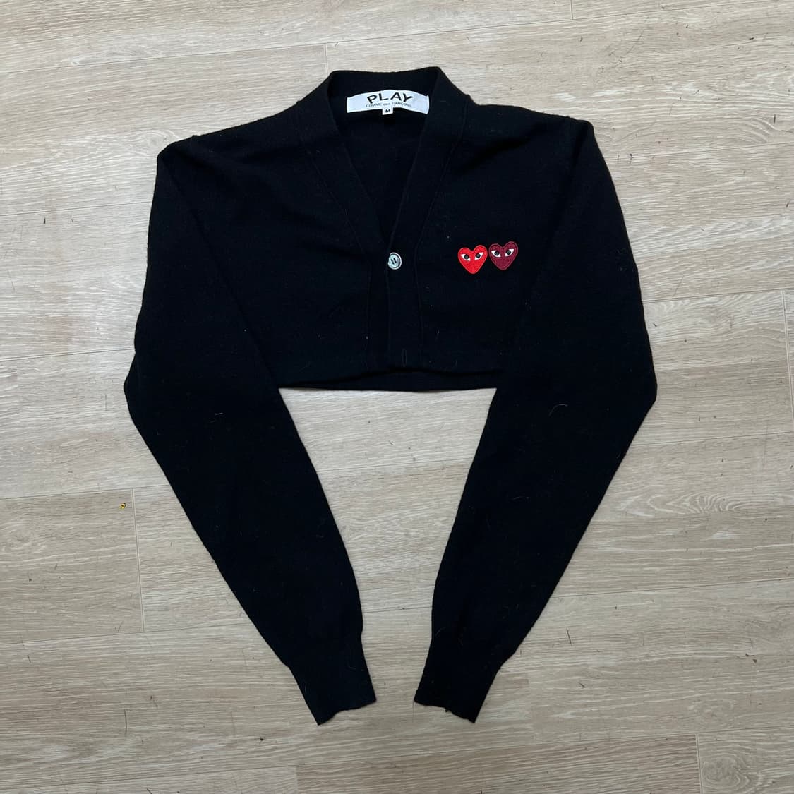 꼼데가르송 여성 더블 하트 로고 크롭 가디건 [블랙] M/95 상품이미지1