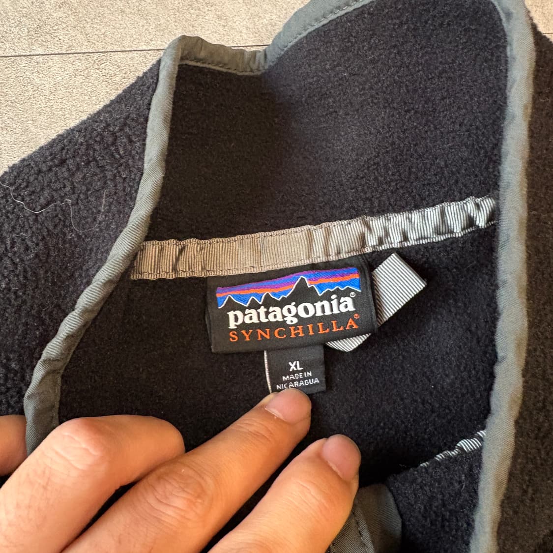 파타고니아 정품 블랙 신칠라 스냅티  상품이미지5