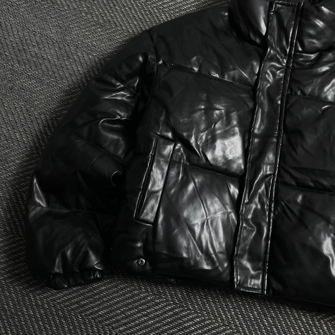 빈티지 우먼스 블랙 비건 레더 패딩 점퍼o 4015 상품이미지3