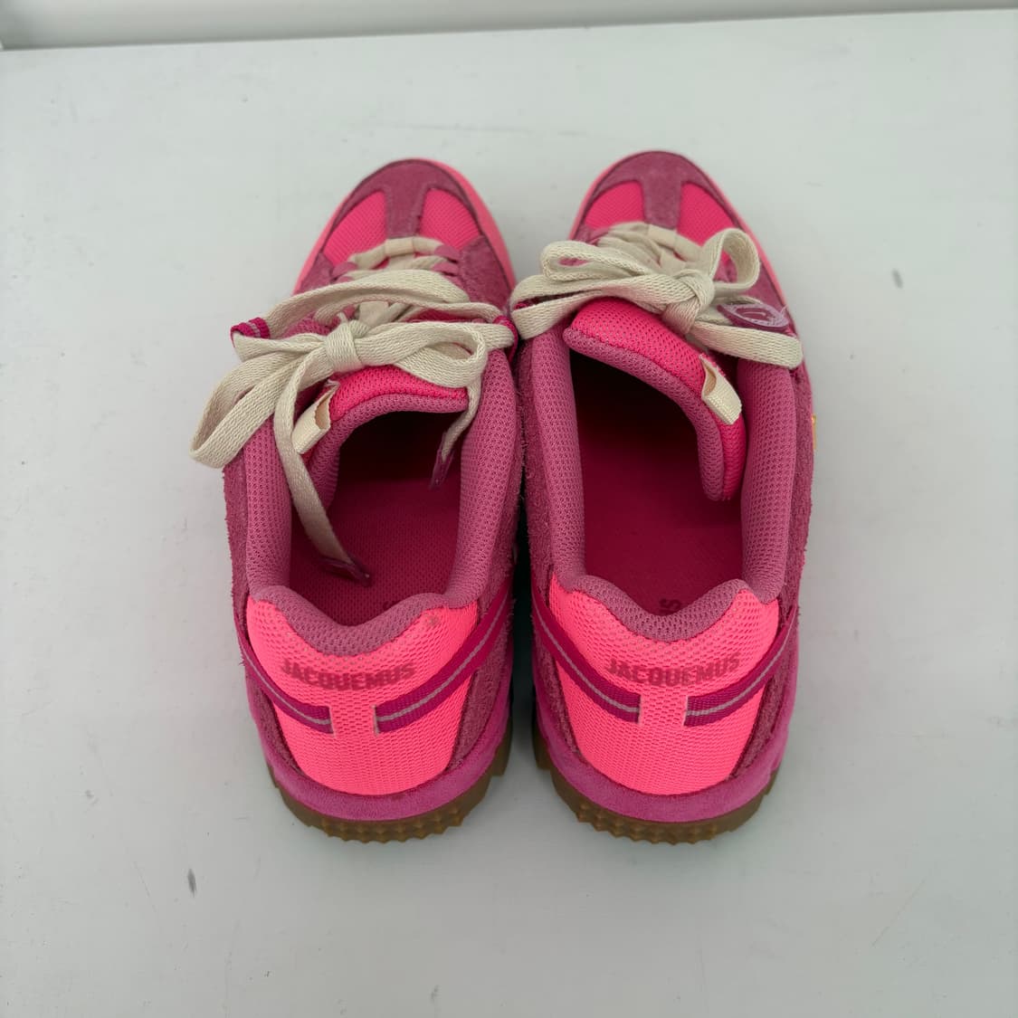 나이키 x Jacquemus 에어 휴마라 LX 핑크 플래쉬 상품이미지4