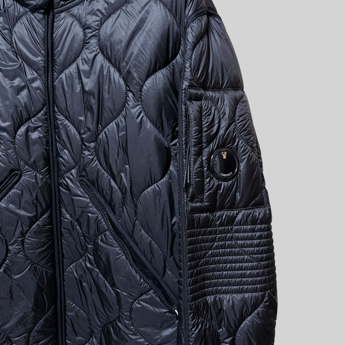 Cp컴퍼니 렌즈 라이너 패딩 블랙 L 상품이미지3