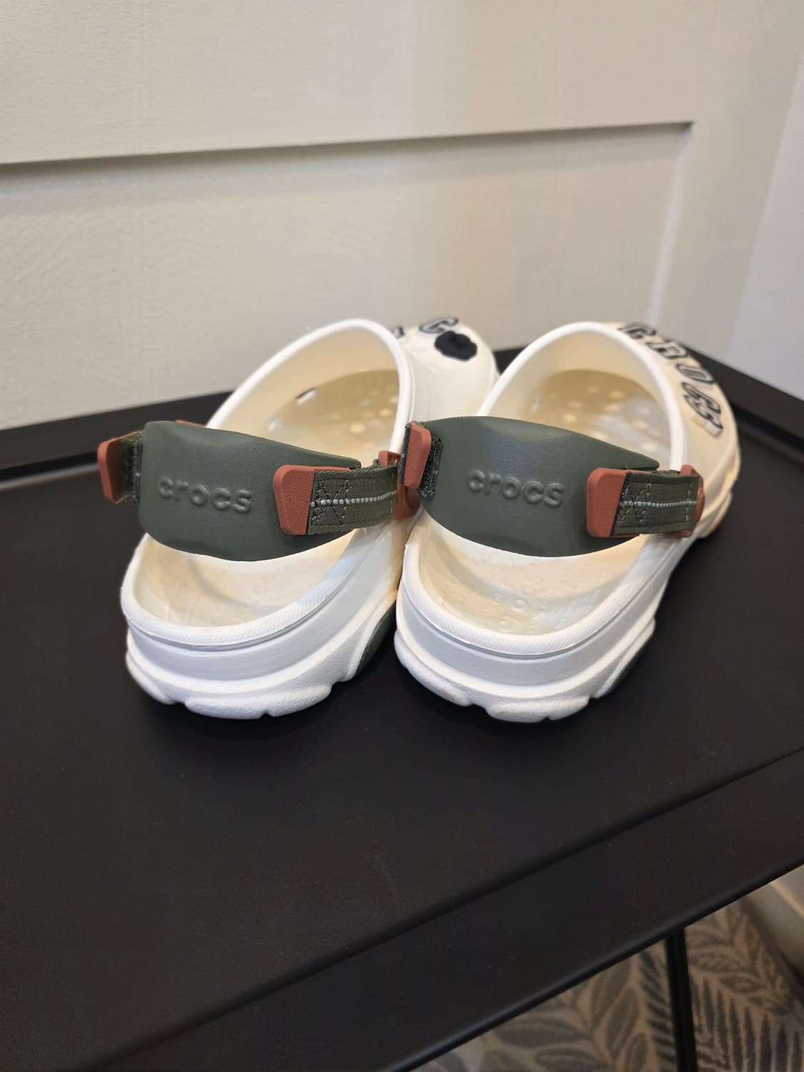 크록스 화이트 클로그 샌들 상품이미지3