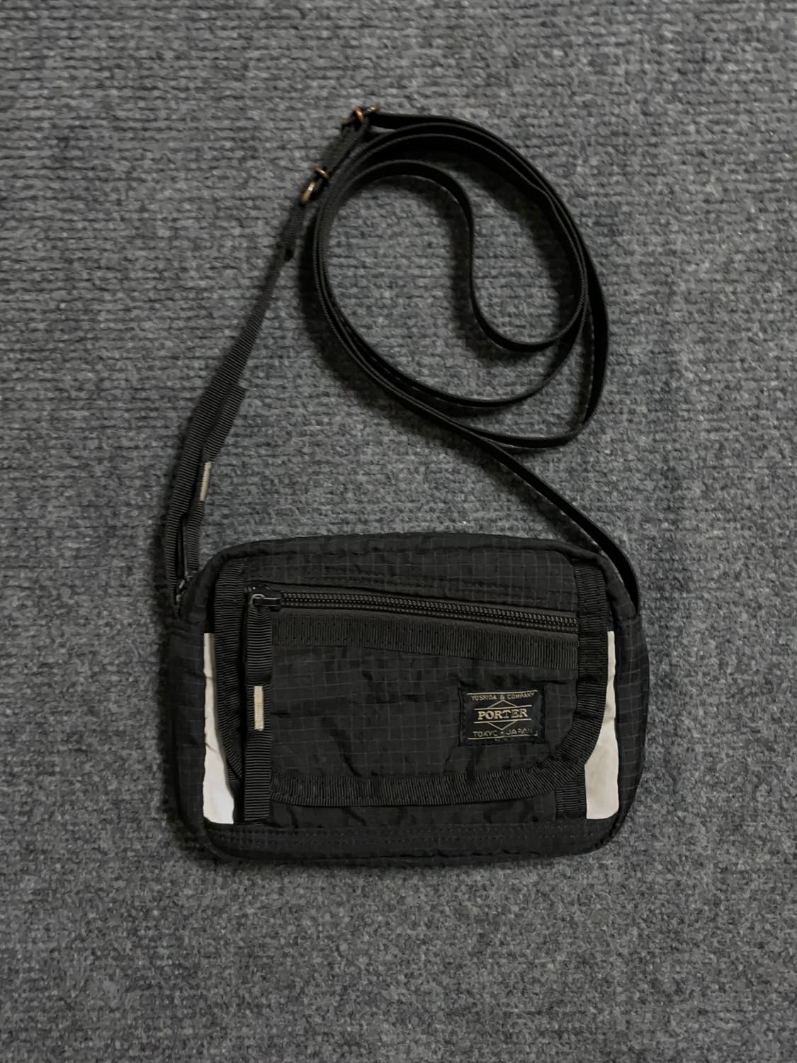 포터 나일론 립스탑 숄더백 상품이미지1