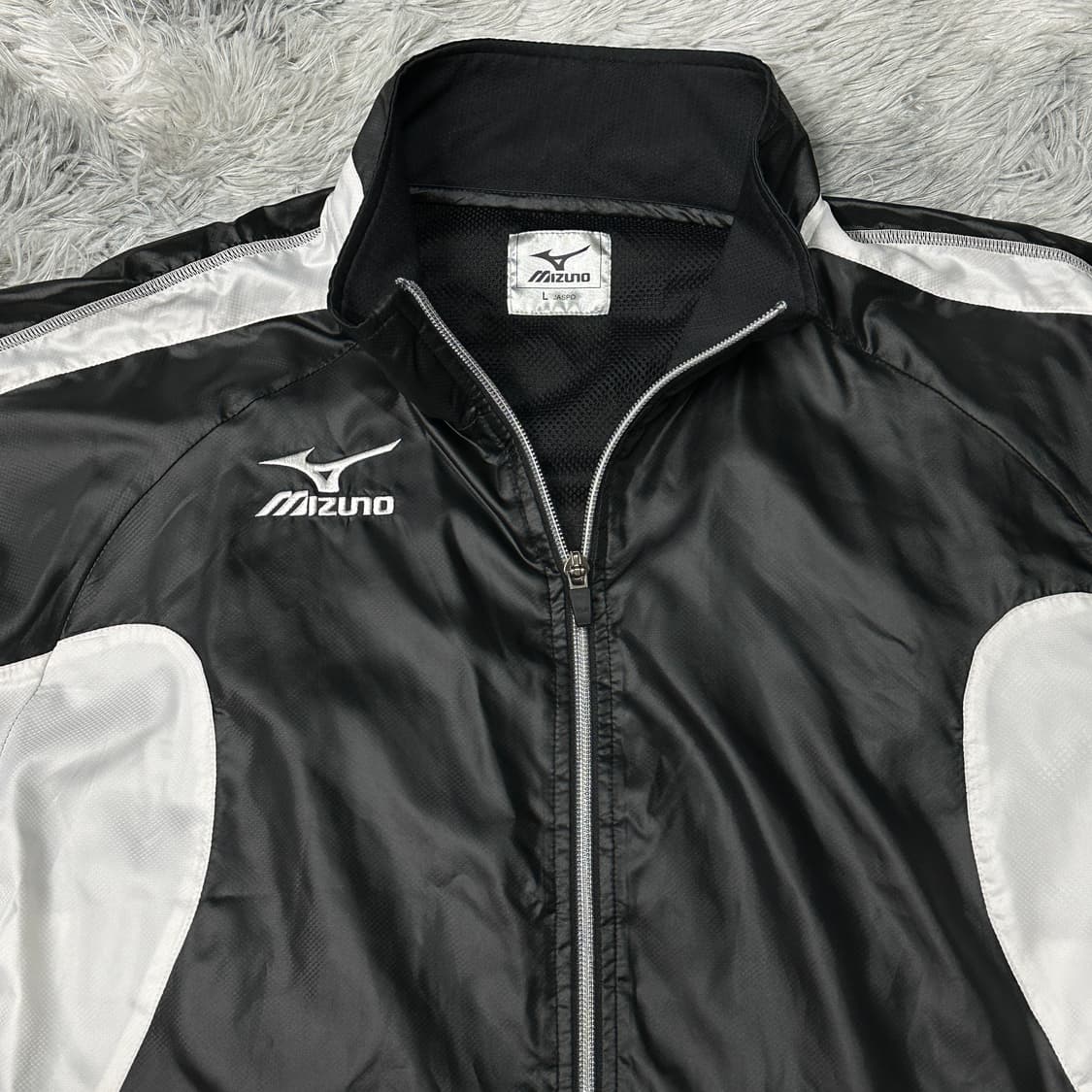 미즈노 나일론 바람막이 L 상품이미지2