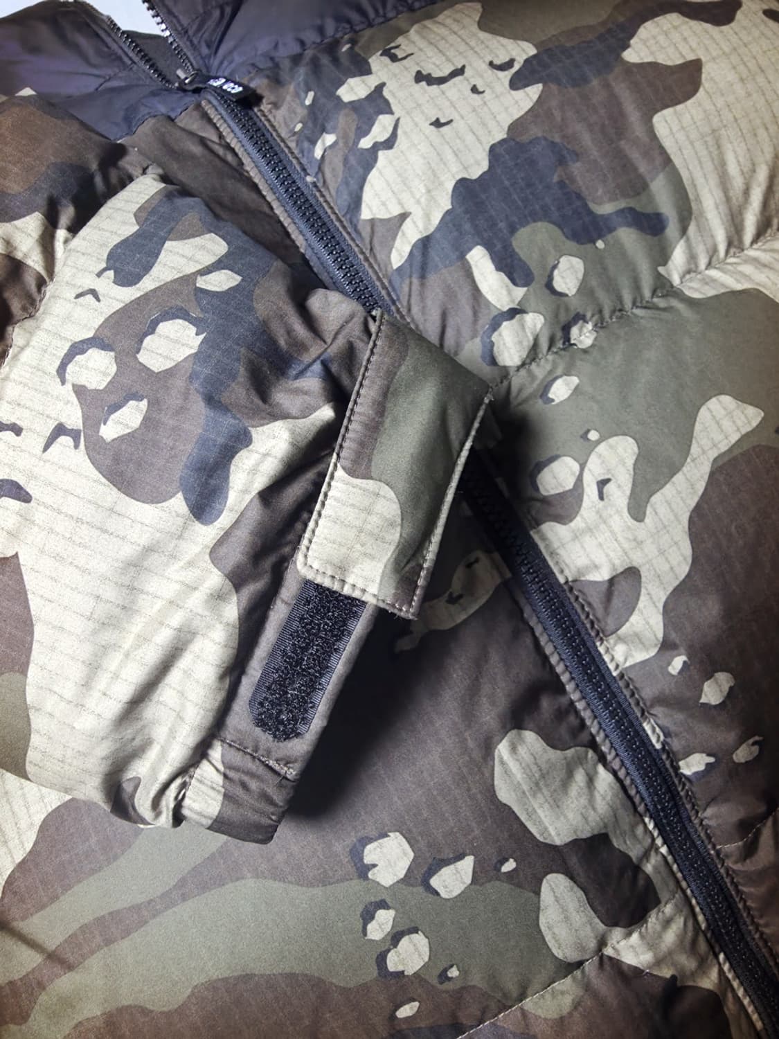 노스페이스 우드랜드 카모 눕시 패딩 2XL 상품이미지3