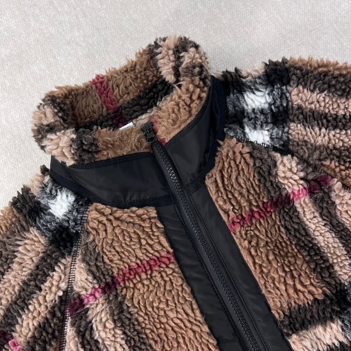 100 버버리 21FW 노바체크 캐시미어 양털 플리스 자켓 상품이미지3