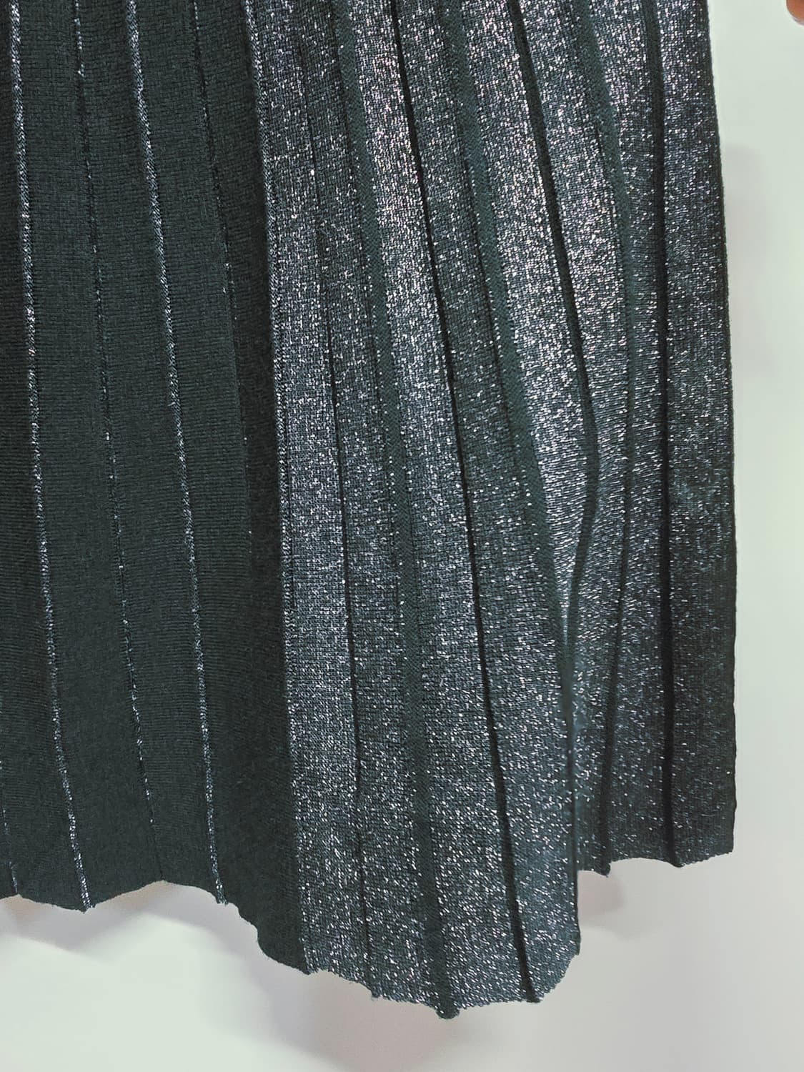 조이너스 블랙 세로 스트라이프 플리츠 롱 스커트 상품이미지5