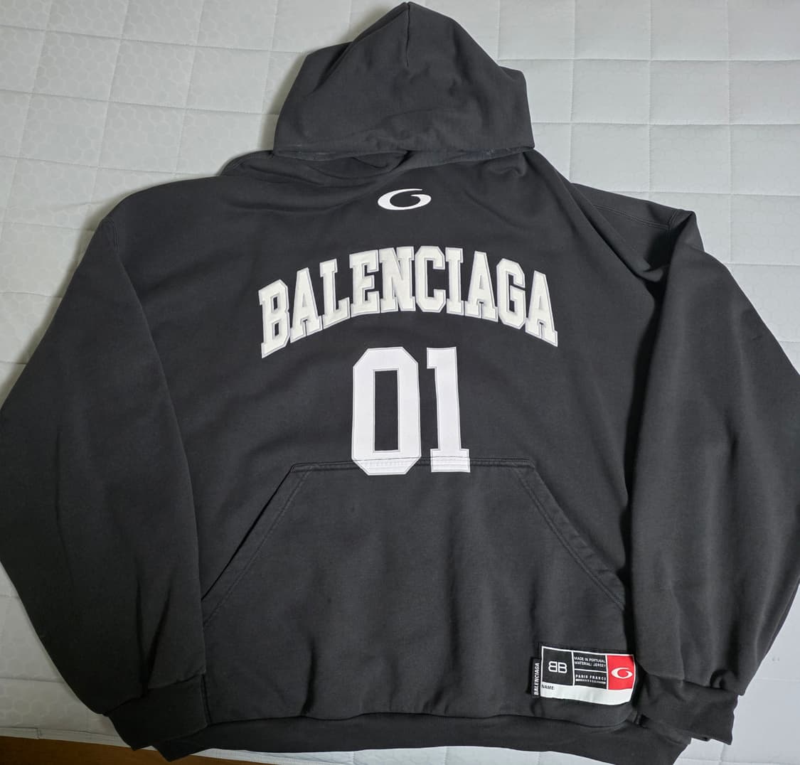 발렌시아가 바스켓볼 후드티 L 팝니다 상품이미지1