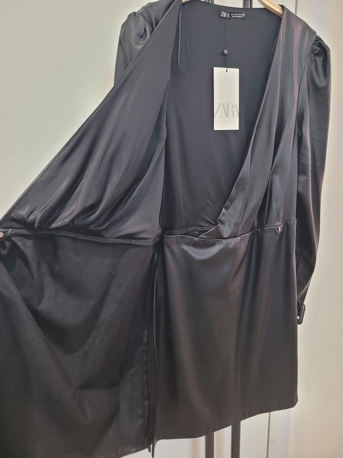자라 블랙 에코레더 랩 미니 원피스 L사이즈 택달린새제품 상품이미지8