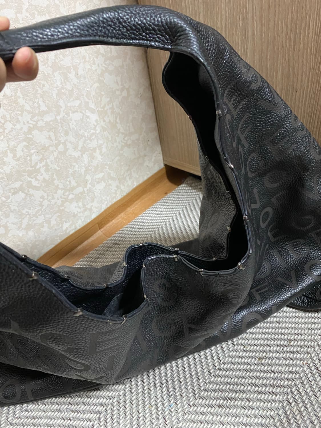 VOICE OF VOICES 보브 VOV 가죽 숄더백 상품이미지5