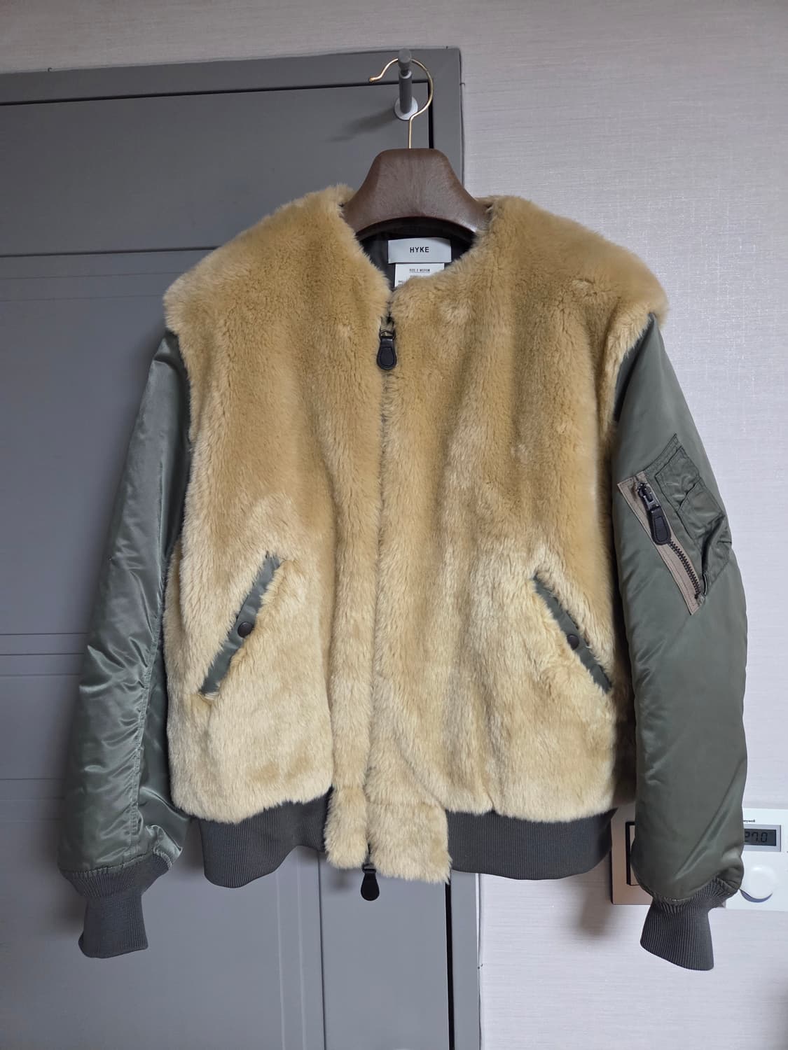 [일본 브랜드] Hyke 퍼 MA-1 봄버자켓 상품이미지1