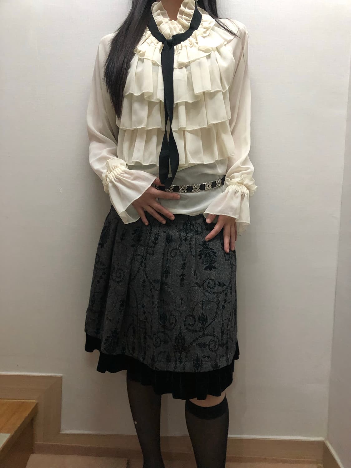 빈티지 화이트 러플 블라우스 상품이미지3