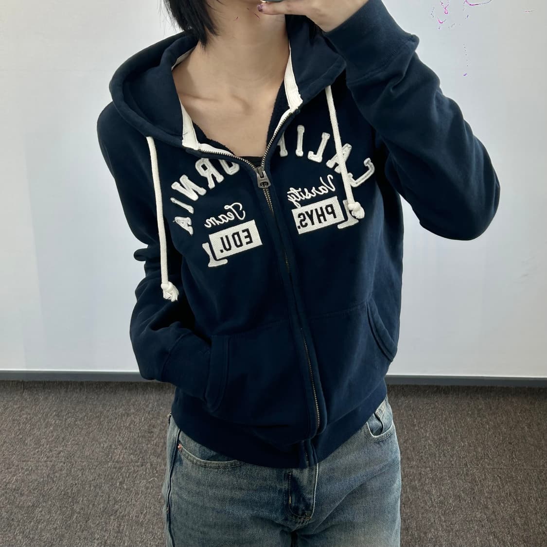 Who.A.U 후아유 스펠아웃로고 네이비 후드집업 상품이미지2