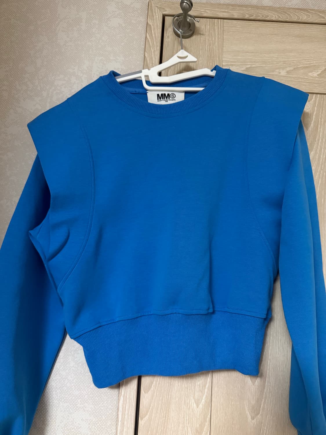 mm6블루맨투맨 상품이미지1