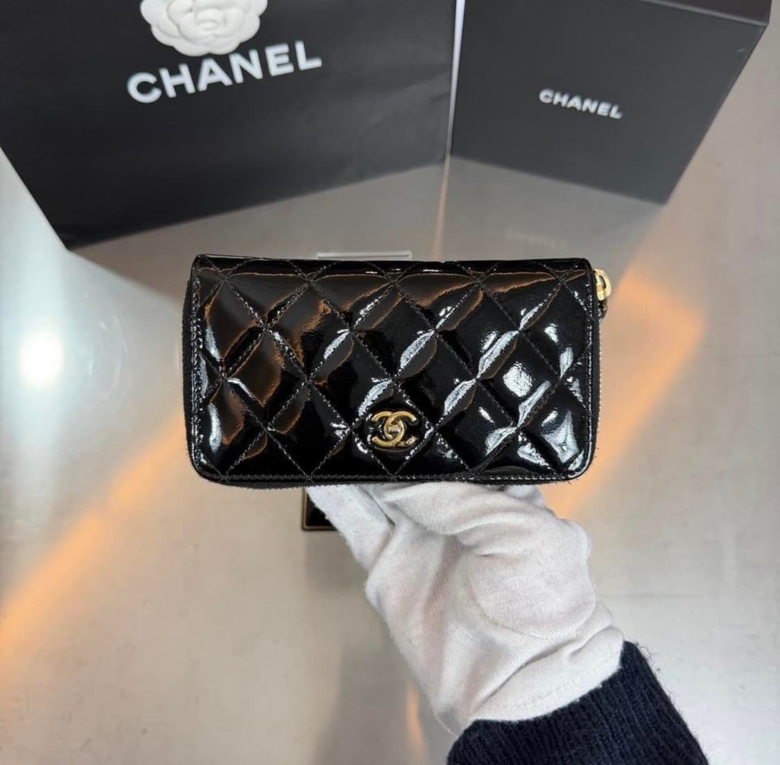 [리오브] 샤넬 클래식 금장 지퍼돌이 장지갑 상품이미지2