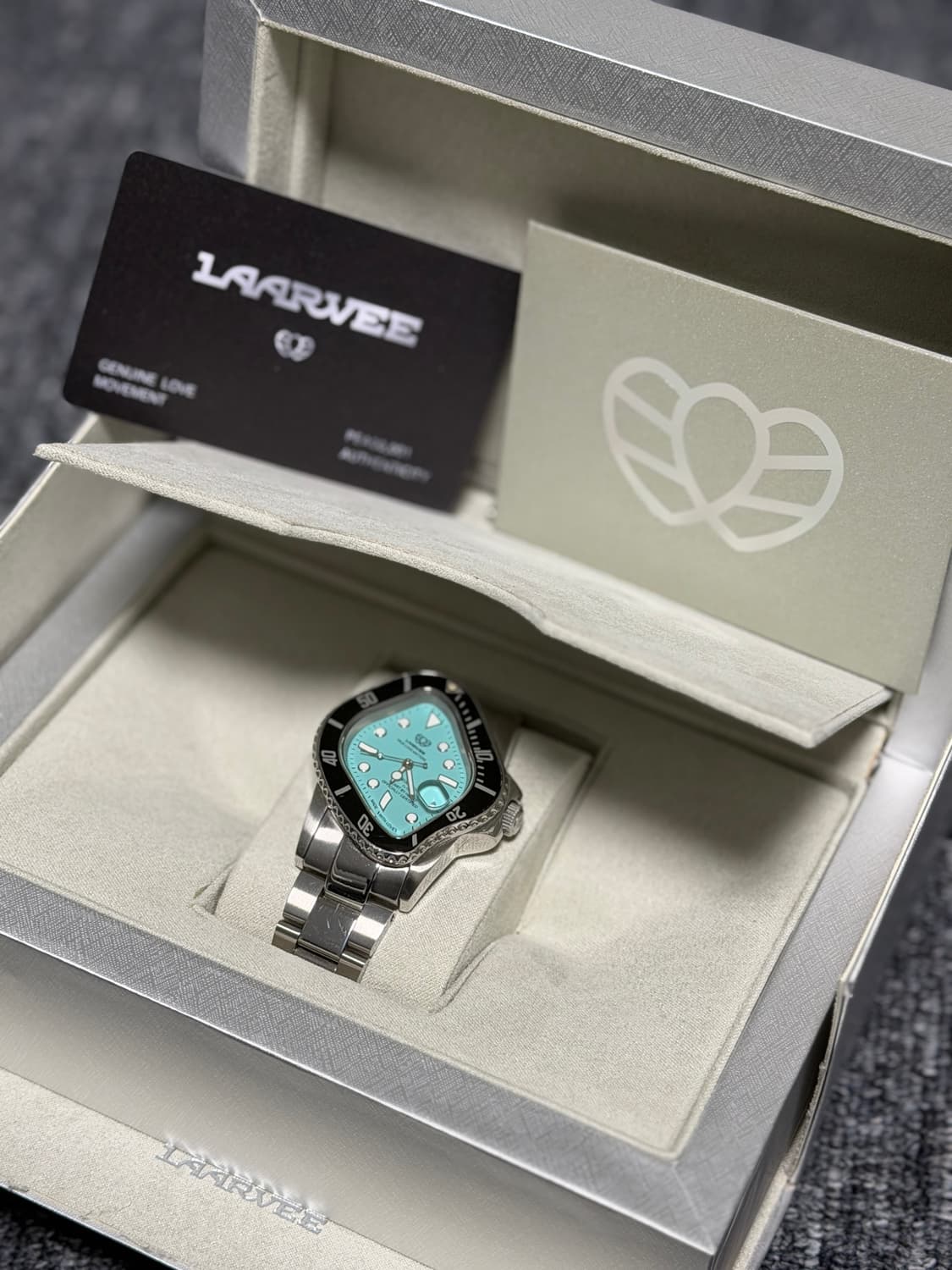 우주매물) Laarvee 라르비 pea001 시계 상품이미지6