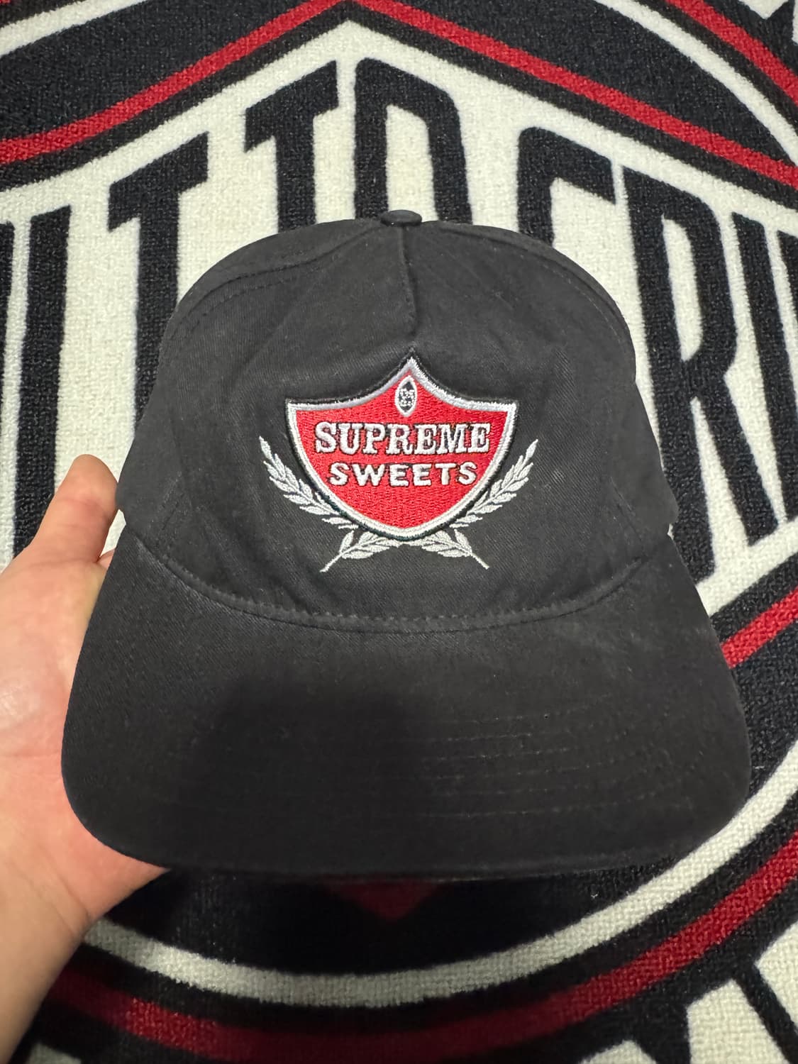 슈프림 스위셔 스윗 스냅백 블랙 상품이미지2