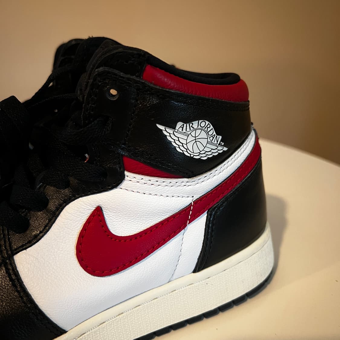나이키 에어 조던 1 레트로 하이 OG 짐레드 상품이미지5