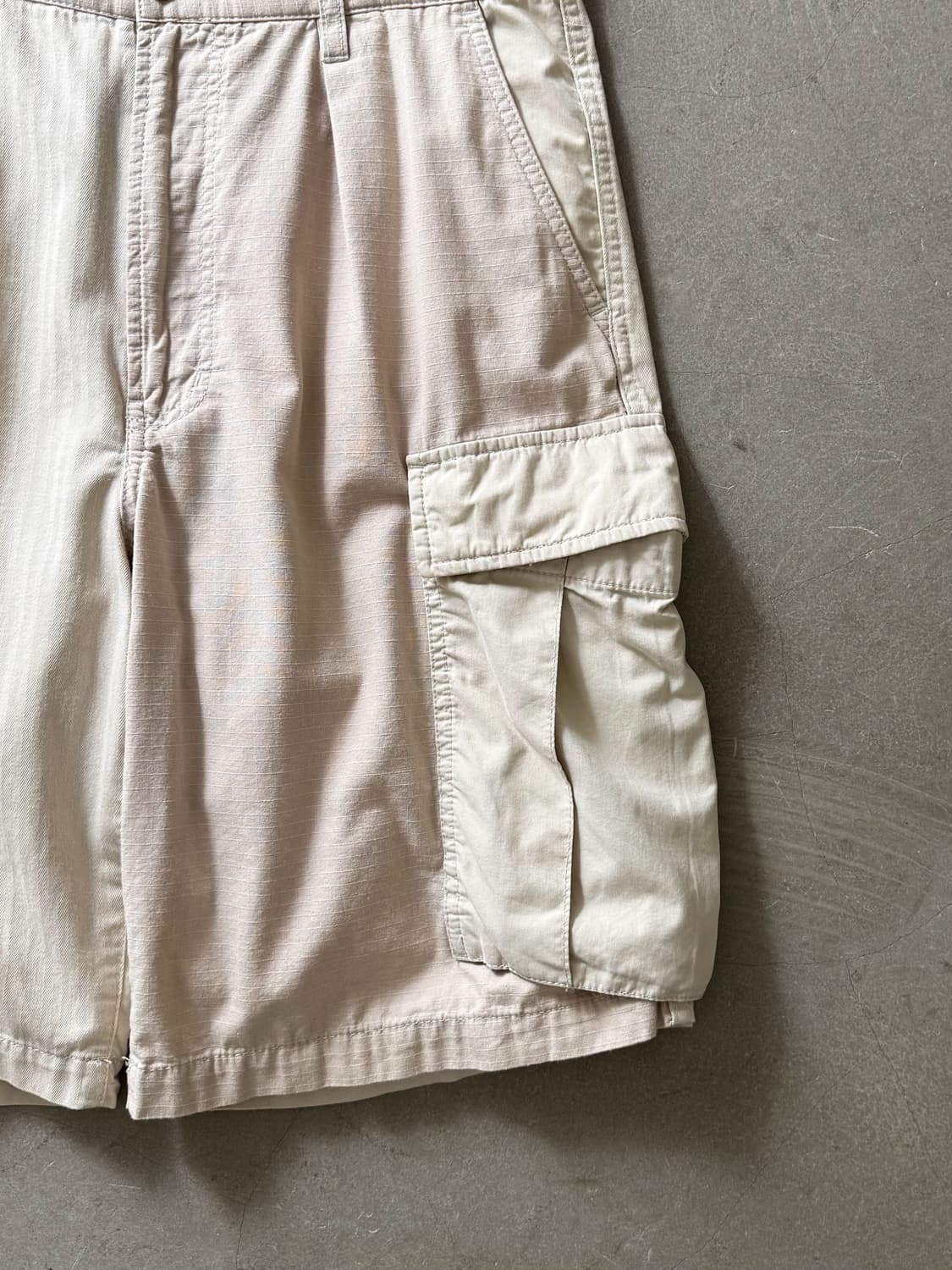 Beams Crazy Cargo Shorts 상품이미지3